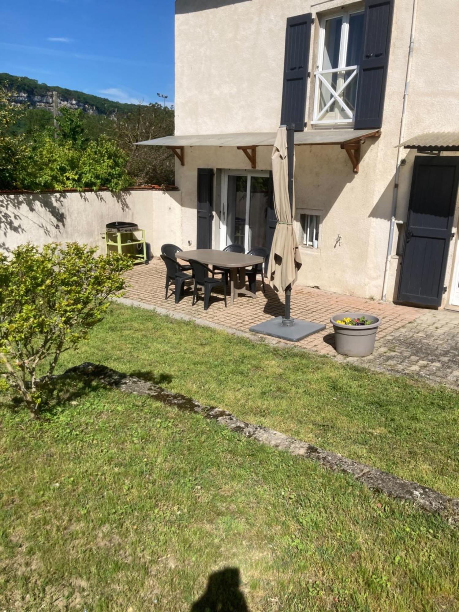 A Deux Pas Du Rhone Vila Sault-Brenaz Exterior foto